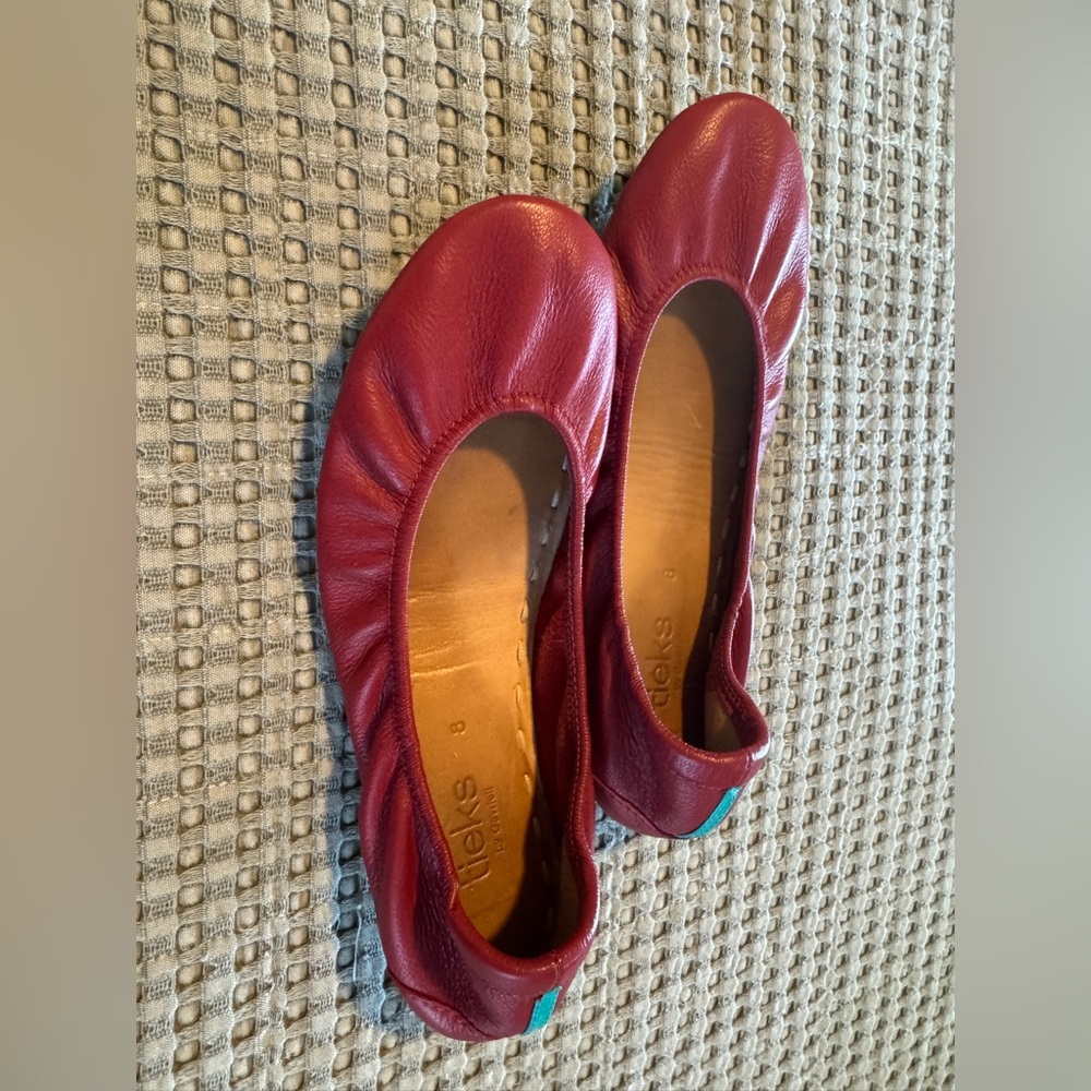 Tieks Poppy Size 8 Red Flats